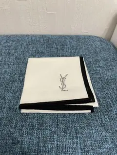 イヴサンローラン　ハンカチのサムネイル