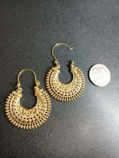 中東１８金gpゴールド　エスニックピアス