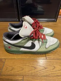 鑑定済 NIKE（ナイキ） DUNK（ダンク）スパニッシュモス　28.5cm ナイキ ダンク ロー \"ゴールデン モス\" - カカオ ワウ⁄オフ ノワール⁄ゴージ グリーン #DX2654-200 - 米国 8