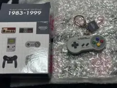 ニンテンドーミュージアム　ゲームハードキーホルダー　スーパーファミコン