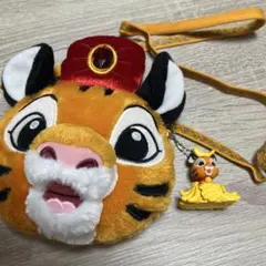 チャンドゥ　リール付きパスケース　ポーチ　キーホルダー