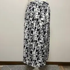 柄物スカート 黒 白のサムネイル