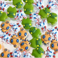 【平成】ネイルパーツ 約20個前後セット かわいい ネイパ 派手色 ピンク