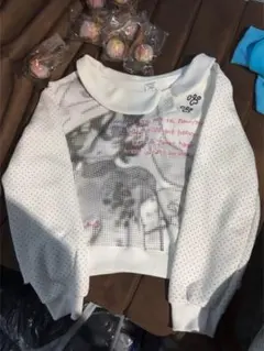 【個性的】サブカル ガールプリント 襟付きスウェット ドット柄 y2k 地雷系