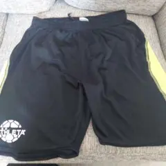 ATHLETA サッカー ハーフパンツ 黒/黄緑