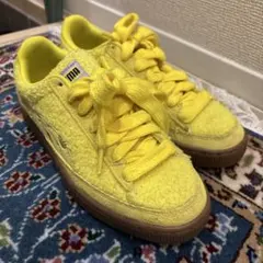 PUMA イエローフリーススニーカー　スポンジボブ