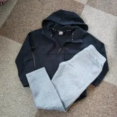 PUMA パーカーとパンツ