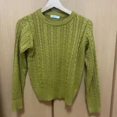 アースミュージックアンドエコロジーオリーブグリーン ケーブルニット 長袖