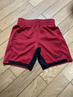 Nike Dri-FIT ハーフパンツ XS レッド