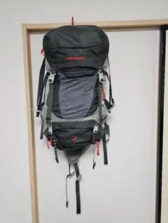 Item thumbnail for item 46ff0ca6-6171-40e3-b49f-c2b9bc12c89b