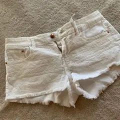 白 デニムショートパンツ