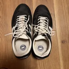 KARHU スニーカー ブラック×ホワイトのサムネイル