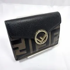 フェンディ 三つ折り 財布 ブラック ブラウン エフイズ 8M0395 コンパクト ズッカ レザー 中古 FENDI FF ホック ミニ ロゴ 小さい ウォレット 茶色 黒 定番 人気 レディース メンズ 革 本革 シンプル お洒落 FENDI - フェンディ 三つ折り 財布 ブラック ブラウン エフイズ 8M0395