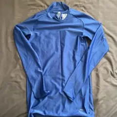 adidas サッカーアンダーシャツ