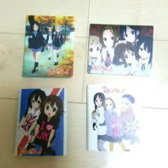 軽音のカードケースとクリアファイルです。