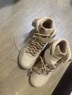 Nike Air Force 1 ベージュ ハイカットスニーカー