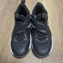 NIKE スニーカー