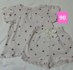 【90】プティマイン　さくらんぼ柄　パジャマ 上下セットのサムネイル