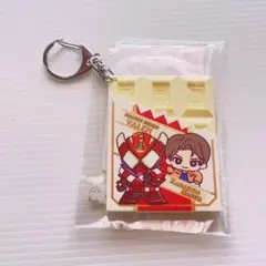 仮面ライダーガヴ ガヴ ヴァレン 絆斗 キーホルダー