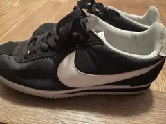 Nike ブラック ホワイト スニーカー