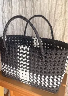 ハンドメイド　クラフトバンド　かごバッグ　ブラック（大）