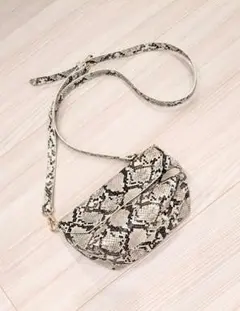 ◇ ショルダーバッグ ポシェット