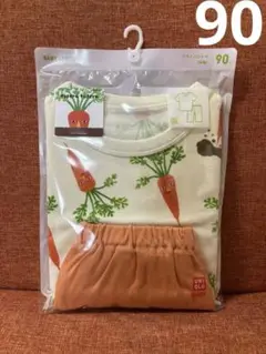 【新品未開封】ユニクロ　絵本コレクション　パジャマ　やさいさん　半袖　90㎝
