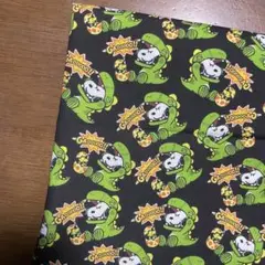 生地　ハギレ　〈スヌーピー 恐竜〉