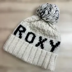 ROXY ポンポン付　ニット帽 ホワイト　ブラック　スノボ　スキー　スノーボード