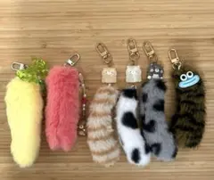 ファー　しっぽ　ねこ　ヒョウ柄　チャーム　キーホルダー