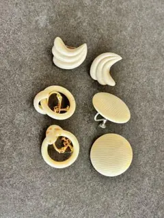 0322-4 アイボリー アクセサリー イヤリング