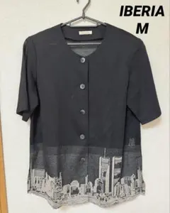 IBERIA 半袖ブラウス 都市柄 ブラック系