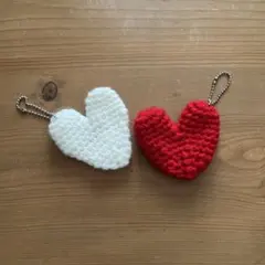 ハンドメイド 編み物 ハート チャーム 2点セット キーホルダー