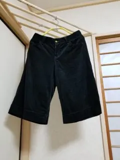 GU   コーデュロイ　ハーフパンツ　キュロット　黒　秋冬