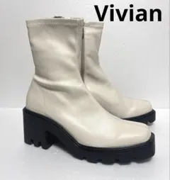 Vivian 厚底ショートブーツ　ファスナー　アイボリー
