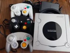 ゲームキューブ本体+メモリーカード+コントローラー3個セット