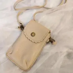 レザー スマホショルダーバッグ スカラップ