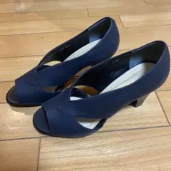 REGAL リーガル　本革　オープントゥパンプス　22.5㎝のサムネイル