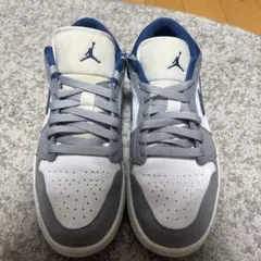 NIKE AIR JORDAN 1 LOW グレー ブルーのサムネイル