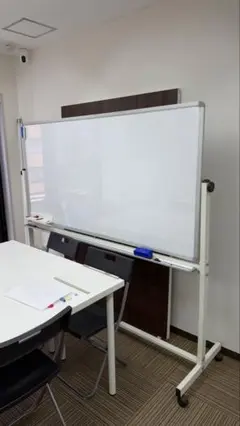 移動可能ホワイトボード 174cm x 84cm