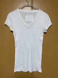 GAP ホワイト Vネック 半袖 Tシャツのサムネイル