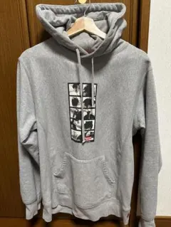 川口春奈着用】シュプリーム センター 刺繍ロゴ カラフル パーカー