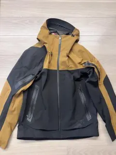 カナダグース OVO コラボ マウンテンパーカー S - メルカリ