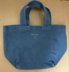PRADA プラダ　ノベルティ　トートバッグ　女性　レディースのサムネイル