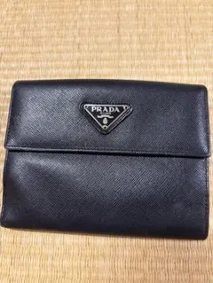 プラダ　サフィアーノ　三つ折り財布　PRADA