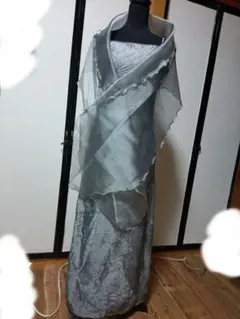 シルバー ストラップ付き パーティードレス