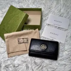 GUCCI グッチ キーケース GGマーモント ブラック 6連 レザー ゴールド