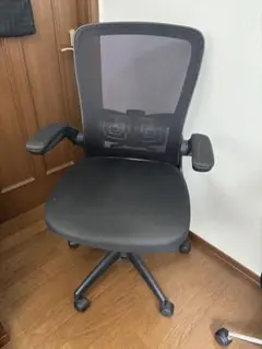 ブラックメッシュオフィスチェア