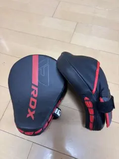 ボクシングミット　RDX