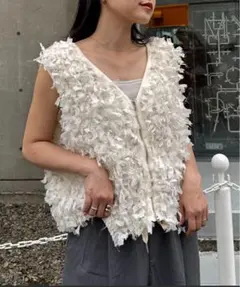 新品　ホワイト フリンジデザイン ベスト　チャオパニック